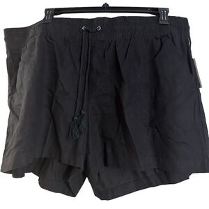 Westbound Island black shorts, size 3X or size 2x.  NWT